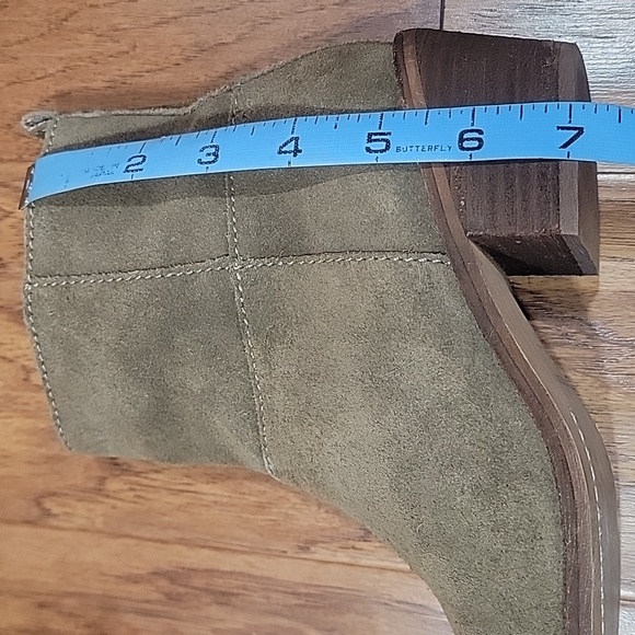Madewell Khaki Suede Ankle Booties - Picture 12 of 12